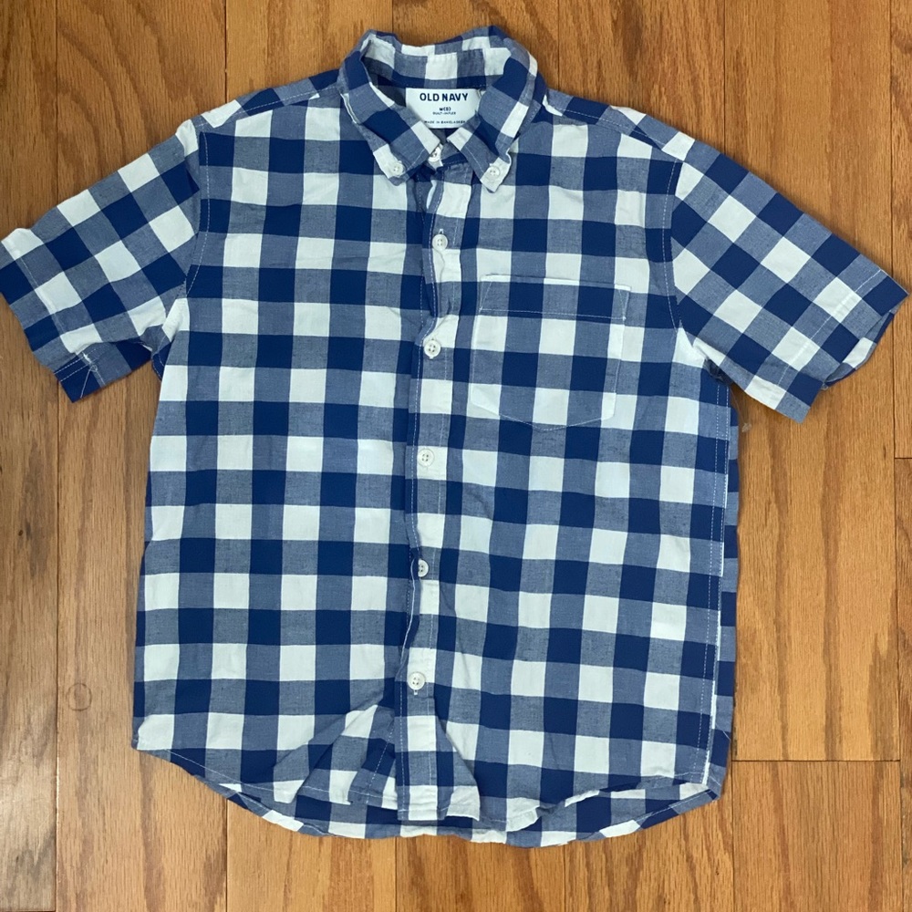 Old Navy Boys sz 8 med blue and white button down short sleeve shirt